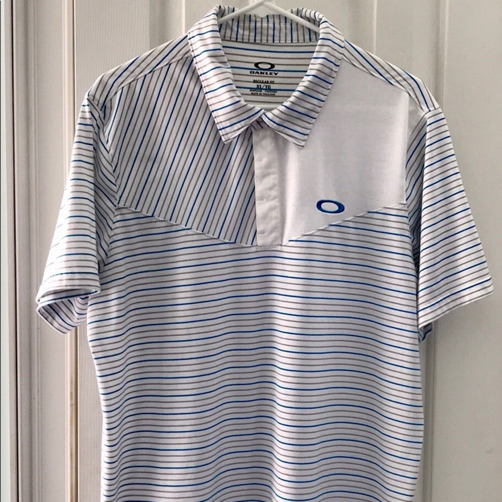 Men’s Oakley Shirt size XL